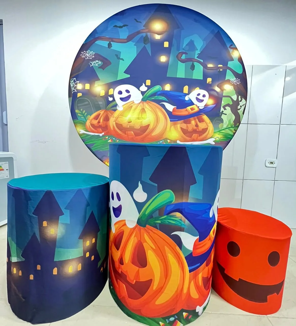 locação de painel com tema de halloween